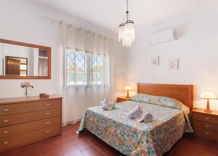 Luísa Galé Villa Albufeira