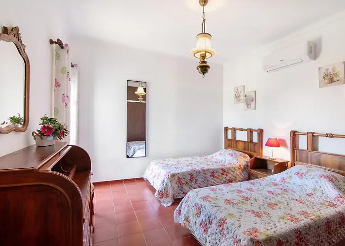 Luisa Gale * Albufeira