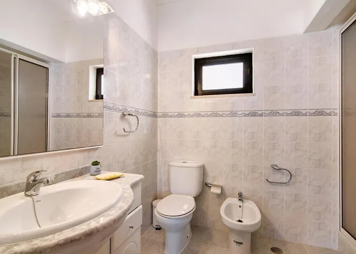 Luisa Gale * Albufeira