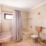 Luisa Gale Villa